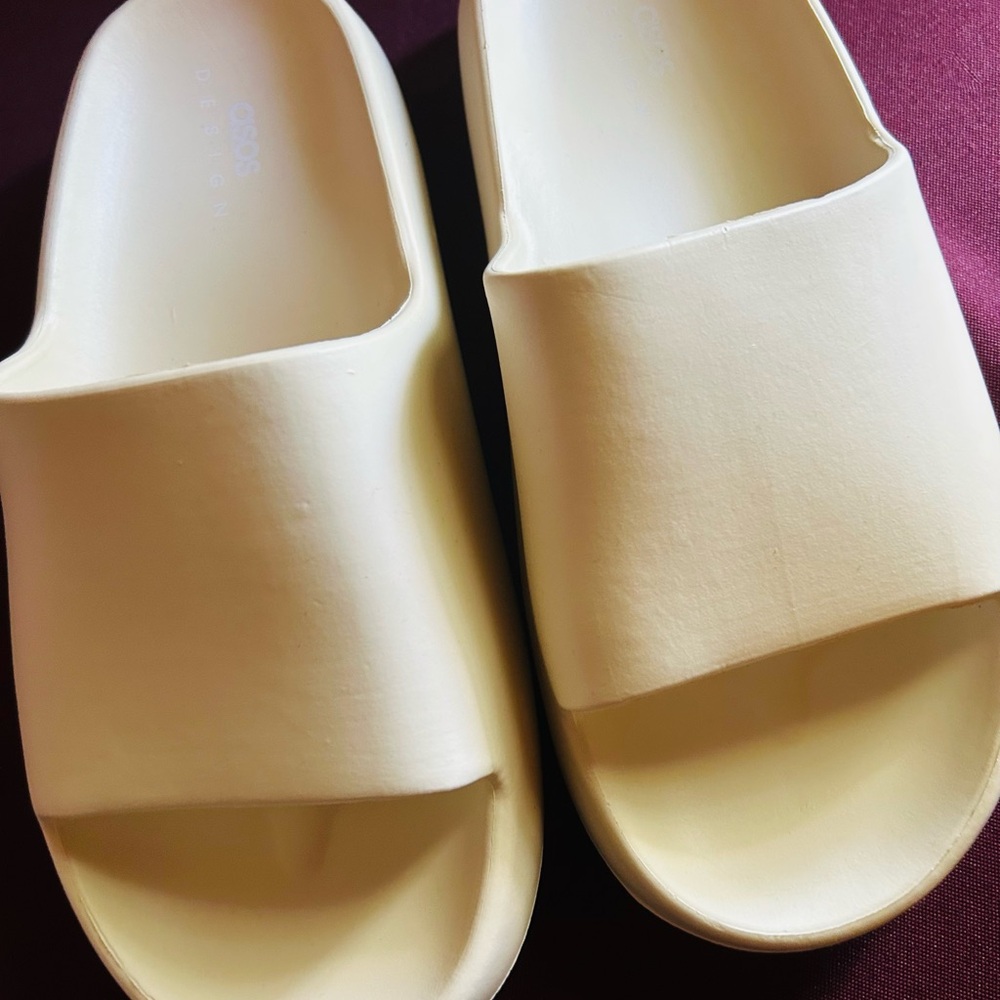 Off-White Slide Mules ( ASOS) - Picture 6 of 6